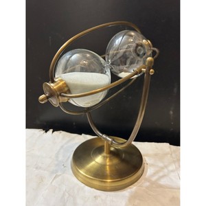 Sablier en laiton de qualité exceptionnelle, style moderne du milieu du siècle, avec cadre rotatif et design de bulbe en verre, écologique et à minuterie précise - Product Image 4