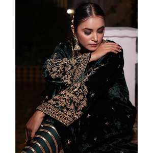 ชุดเสื้อและกางเกงดีไซเนอร์สำหรับผู้หญิงมี dupatta สำหรับสวมใส่ในงานปาร์ตี้ - Product Image 4