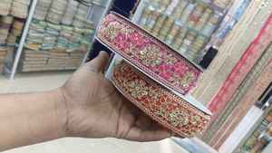 Tela Brocada de Diseño con Bordado Floral, Encaje y Detalles de Cuentas Zari, Tejida en 100% Algodón para Prendas Étnicas de Alta Costura - Product Image 5