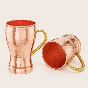 Tasses à Moscow Mule en cuivre martelé pur, tasses à cocktail et à bière de luxe avec poignée en laiton, articles de bar écologiques de qualité alimentaire, vente en gros - Product Image 1