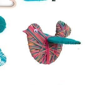 Kit de loisirs créatifs Yarn Birds DIY String Art pour créer des mobiles pour bébés personnalisés - Product Image 3