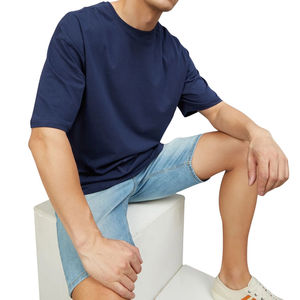 T-shirt personnalisé avec logo, couleur unie, vente en gros, haute qualité, t-shirt streetwear personnalisé premium, marque de mode de haute qualité - Product Image 2