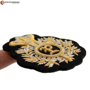 Insignias Bordadas en Tela Resistente, Ecológicas y Personalizables para Promociones de Ropa - Product Image 4