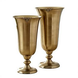 Jarrón de Aluminio Personalizado Heritage Renew, Chapado en Oro, con Orificio de Drenaje, Ecológico, Hecho a Mano, Moderno, de Boca Ancha y Alta Calidad - Product Image 1