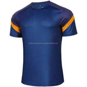 เสื้อฟุตบอลแบบยูนิเซ็กซ์สั่งทำได้ ผ้าระบายอากาศ โพลีเอสเตอร์ 100% แห้งเร็ว - Product Image 4