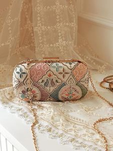 Classic Long Clutch Purses Luxury Handbags Bag for Women – Elegant Evening Handbag, Stylish Purse with Magnetic Closure - Product Image 5