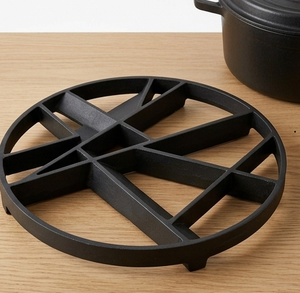 Round Black Metal Trivet with <b>Feet</b> Heat Resistant Anti-Skid Hot <b>Pot</b> Pad Table Mat - Product Image 1