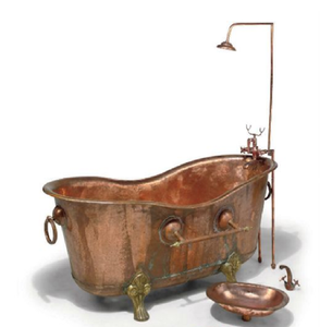 Bañera de cobre estilo vintage con pátina envejecida y patas decorativas doradas, disponible a precios de mayorista. - Product Image 6