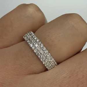 Anillo de boda de 3 filas con 2 quilates de diamantes cultivados en laboratorio, engaste de púas compartidas, alargado, apilable, personalizado, oro macizo de 14K 18K, venta al por mayor - Product Image 6