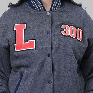 Blousons Bomber Varsity en Denim Enduit Brodés Personnalisés pour Hommes – Col Montant Décontracté, Réversibles et Respirants pour l'Hiver - Product Image 5