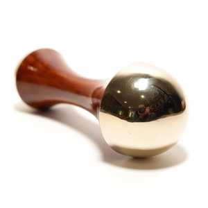 Bâtonnet facial traditionnel en bois Kansa, outil de massage naturel, design moderne, fait main, utilisation sur table pour le soin du visage, du cou et du corps, spa - Product Image 6