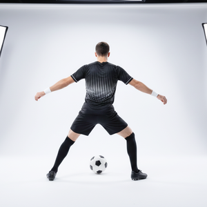 Maillot de football unisexe noir, sublimation, respirant, vêtements d'entraînement, nom d'équipe personnalisé, séchage rapide, 100% polyester - Product Image 3