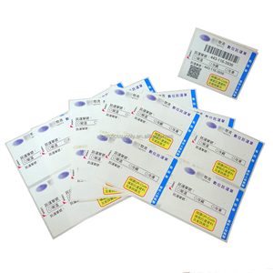 Étiquettes logistiques d'impression numérique avec code QR et code-barres pour le suivi des envois - Product Image 1