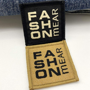 Etiquetas Tejidas para Ropa, Parches Duraderos y Suaves con Detalles de Alta Precisión para Prendas - Product Image 4