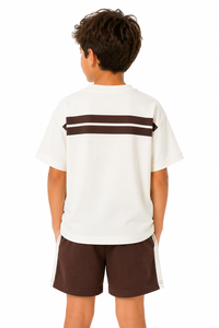 Ensemble coordonné en coton pour garçons, t-shirt à manches courtes et short décontractés, tenue d'été pour enfants, ensemble tendance à rayures blanches et brunes en deux pièces - Product Image 3