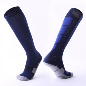High Quality <b>Men's</b> Custom Colors Knee <b>Socks</b> <b>Striped</b> Pattern Eco-Friendly Anti-Slip Custom Logo Print Bottom Winter Sports - Product Image 2