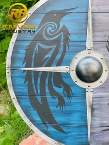 Escudo Redondo Vikingo de Madera Hecho a Mano con Base Metálica para Cosplay de Guerrero Nórdico Medieval, LARP y Batalla - Product Image 4