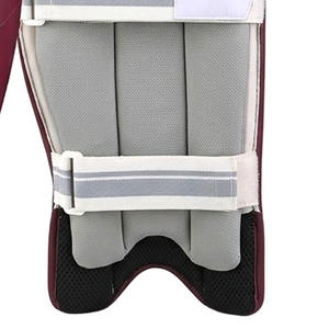 Protectores de Piernas para Bateo de Cricket, Ligeros y Profesionales, Material PU, Cierre de Gancho y Bucle, para Jugadores Adultos, Fabricante OEM - Product Image 2