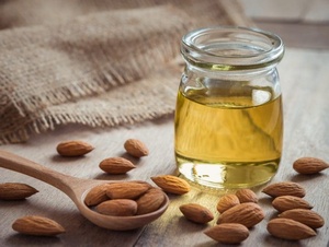 Huile de graines d'amandes douces 100% pure pressée à froid, huile essentielle pour l'aromathérapie, les soins capillaires, les soins de la peau et les massages corporels - Product Image 1
