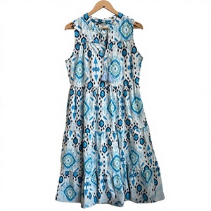 เดรสผ้าฝ้ายพิมพ์ลายดอกไม้สไตล์วินเทจสำหรับฤดูร้อน 100% ผ้าฝ้ายฟล็อคพิมพ์ลาย แขนยาวปักลาย  ความยาวปานกลาง แต่งพู่และโลโก้ด้านหน้าสำหรับผู้หญิง - Product Image 1