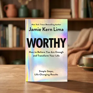 หนังสือปกแข็ง "Worthy" โดยเจมี เคอร์น ลิมา ขายดีสำหรับผู้ใหญ่ - Product Image 1