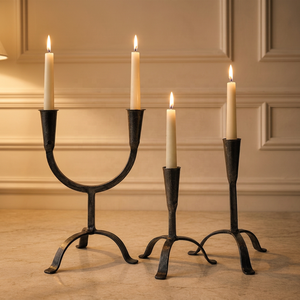 Ensemble de 3 porte-bougies en fer forgé avec pieds sculptés et design nordique minimaliste pour la décoration de table - Product Image 1