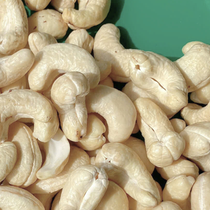 Offre Spéciale : Noix de cajou de qualité supérieure WW180, WW240, WW320, LP Noix de cajou crues 1 kg, Emballage personnalisé disponible - Product Image 1