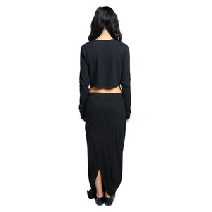 Camiseta térmica corta de manga larga para mujer, color negro fantasma, ajuste ceñido, acanalada, estilo casual urbano, para capas, suave y cálida - Product Image 4