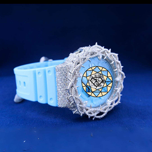 นาฬิกาข้อมือผู้ชายประดับเพชรโมอิสซาไนต์ VVS1 ดีไซน์ลายหนาม สายยางสีฟ้าอ่อน ประดับเต็มเรือน หรูหรา - Product Image 3