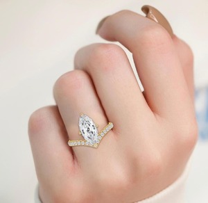 แหวนวงเชฟรอนประดับเพชรทรงรี 10K โรสโกลด์สุดหรู 3.38 กะรัต - Product Image 5