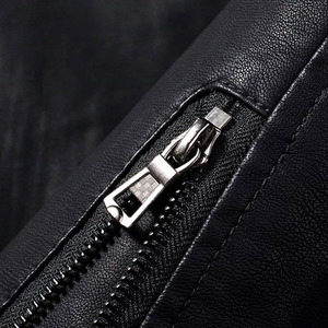 เสื้อแจ็คเก็ตหนังผู้ชาย สไตล์วินเทจ แต่งยับ หนังเทียมเนื้อนุ่ม สไตล์ลำลอง ขี่มอเตอร์ไซค์ แนวสตรีทแวร์ ทรงบอมเบอร์ แฟชั่นฤดูหนาว สำหรับกิจกรรมกลางแจ้ง - Product Image 6