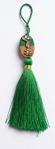 Accesorio para Prendas de Vestir con Borlas Bordadas Verdes y Detalles Dorados - Product Image 6