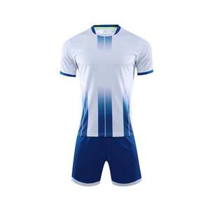 Tenue de football personnalisée par sublimation, ensemble de maillots de football, couleurs des maillots de football pour le football - Product Image 3