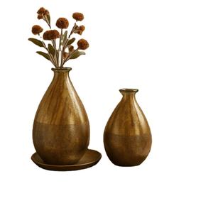 Jarrón de Metal Moderno de Lujo en Color Dorado para Decoración de Interiores, Hogar y Hoteles - Product Image 3