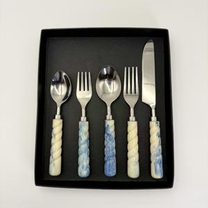 Produit très demandé : Ensemble de couverts en acier inoxydable de 5 pièces avec manche en résine pour la maison, l'hôtel et la restauration à un prix raisonnable - Product Image 2
