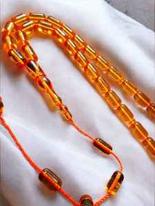 Perles de prière islamiques en résine rouge et jaune, coupe capsule, ambre de feu, Tasbih en résine - Product Image 4