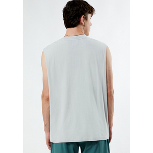เสื้อกล้ามคอกลมผู้ชาย สีเทาอ่อน ผ้าถักลำลอง 100% คอตตอน - Product Image 2