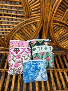 High Quality Vintage <b>Small</b> Coin Pouch Handmade Cotton Quilted Zipper Wallet Floral Print Mini Change <b>Purse</b> Card Holder Key Pouch - Product Image 6