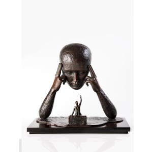 Statuette en bronze surréaliste The Inner Mind – Tête flottante minimaliste et objet d'art miniature pour bibliothèque et bureau modernes - Product Image 2