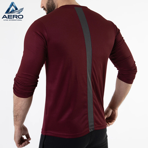 Nouvelles chemises tendance à manches longues pour hommes, en bordeaux avec des détails noirs, style streetwear, coupe slim, décontractées. - Product Image 5