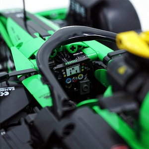 Set de Bloques de Construcción de Coche de Carreras de Fórmula 1 Sauber F1 Team C44 a Escala 1:8, 40 Piezas, Modelo de Juguete Electrónico para Niños C64010 - Product Image 3