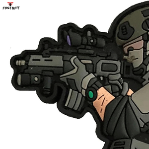 แพทช์โลโก้ยางพีวีซีผลิตในปากีสถานสำหรับหมวก ขอบเย็บแบบเมอร์โรว์ สวมใส่สบาย มีทุกขนาดและดีไซน์ - Product Image 4