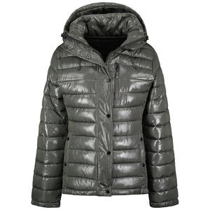 Chaqueta Acolchada con Capucha para Mujer, Premium, de Moda, para Invierno, Ligera, Aislada, con Etiqueta Privada Personalizada - Product Image 1