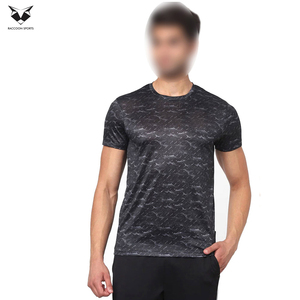 เสื้อยืดออกกำลังกายผู้ชายคอกลมทรงเข้ารูปคุณภาพสูงสุดแบบเรียบง่ายสำหรับฟิตเนสและยิม ปี 2026 รับผลิตตามสั่ง ซักเครื่องได้ ราคาขายส่ง - Product Image 2