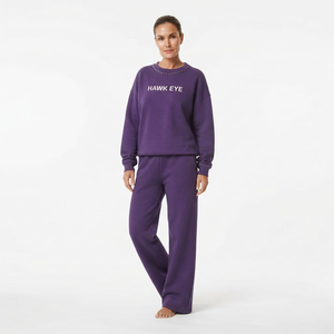 Ensemble de survêtement deux pièces pour femme de haute qualité avec sweat-shirt à col rond à manches longues orné de strass et pantalon large, broderie personnalisée - Product Image 1