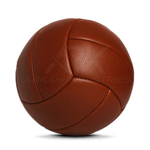 Ballon de football en cuir antique artisanal, style vintage, pour l'affichage et la collection - Product Image 4