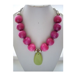 Collar de Resina Hecho a Mano APEX ALIGN con Cuentas Bonitas y Diseño Artístico Moderno, Colgante de Moda para Mujer, Regalo - Product Image 2
