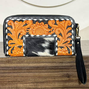Pochette de voyage multi-usages en cuir de vachette véritable façonnée à la main pour femme, style tournesol, avec fermeture éclair et motif, portefeuille à poignet - Product Image 3