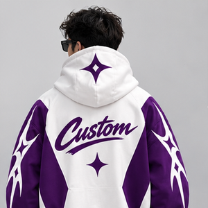 Veste à capuche zippée avec motif graphique blanc et violet, manches contrastées, style streetwear, pour homme et femme. - Product Image 4