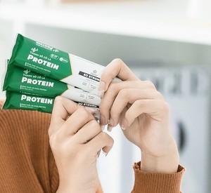 High Protein Energy Dark <b>Chocolate</b> Bar Infused With Coffee Beans For Healthy Snacks In Custom Packaging Box - Product Image 2